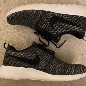 Nike Roshe Ones black and grey textured mix
